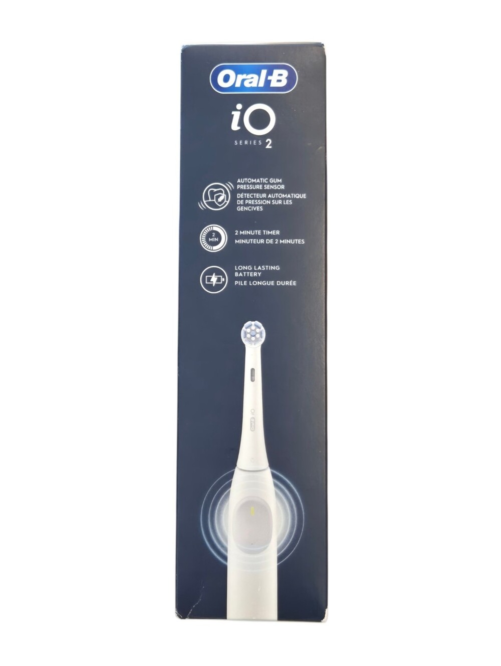 NWT Oral-B Rechargeable Electric Toothbrush iO2 Starter Kit - Picture 7 of 9